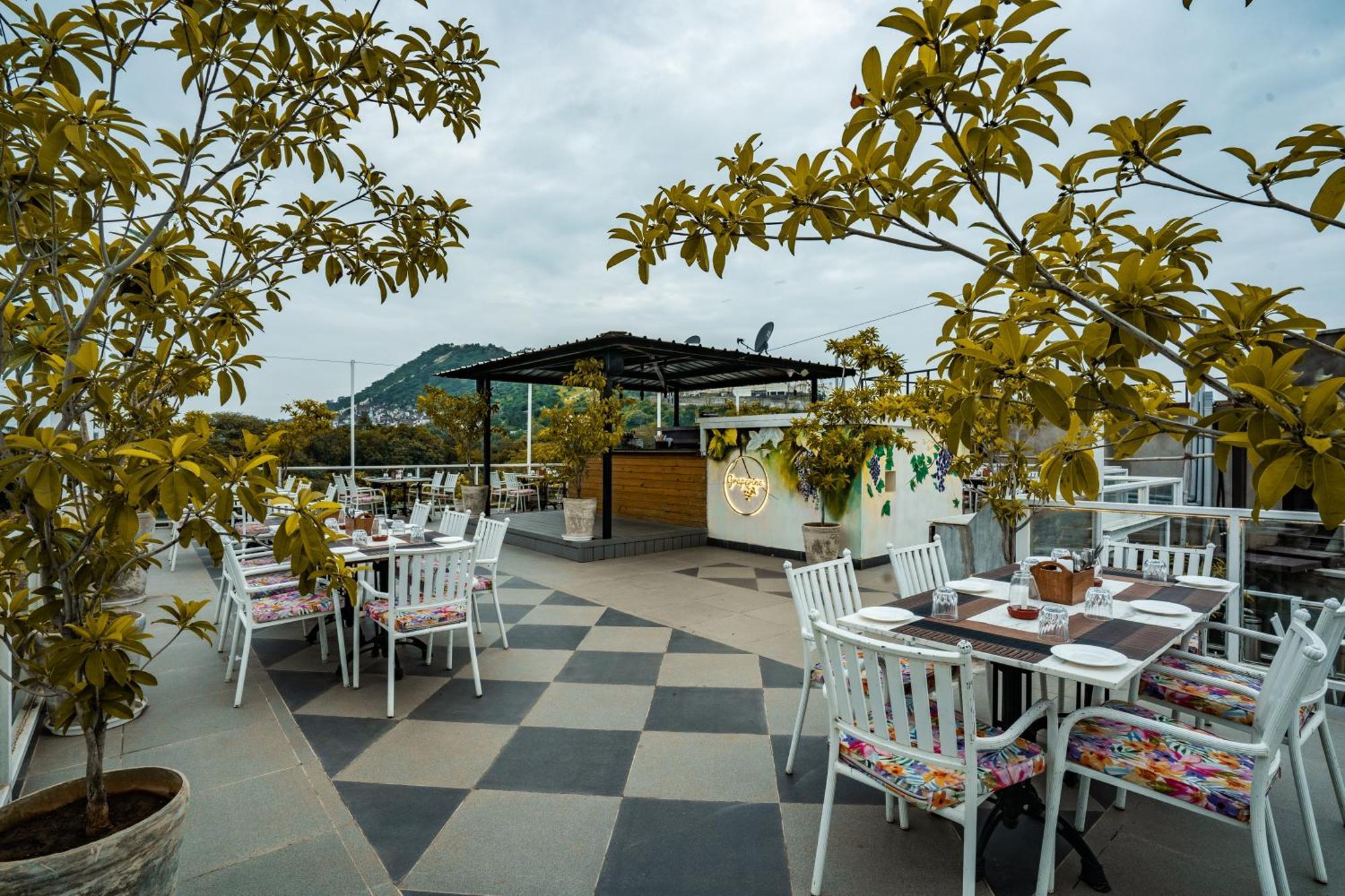 Tripli Hotels Shiv Villas Udaipur Luaran gambar