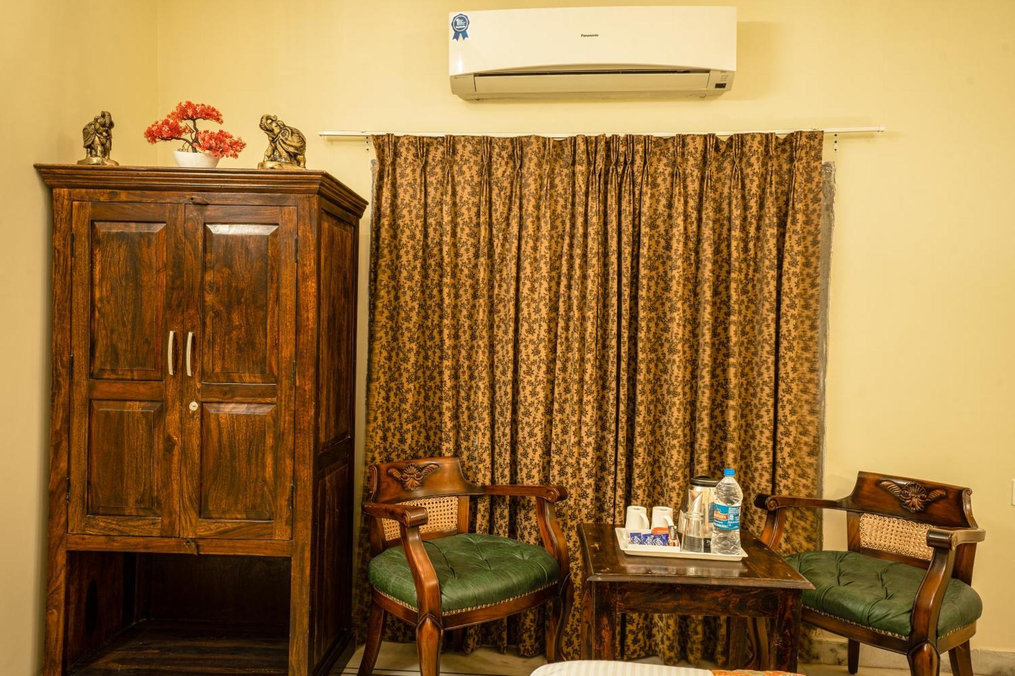 Tripli Hotels Shiv Villas Udaipur Luaran gambar
