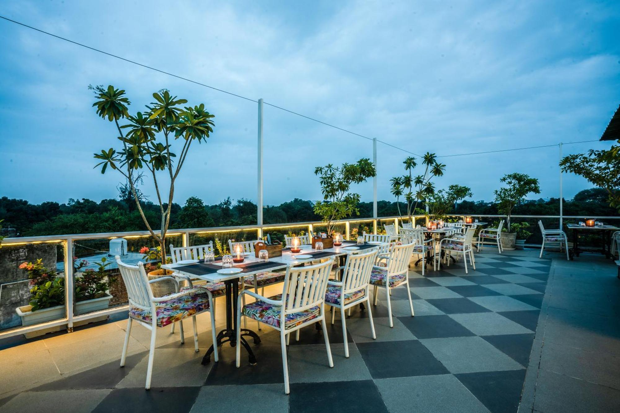 Tripli Hotels Shiv Villas Udaipur Luaran gambar