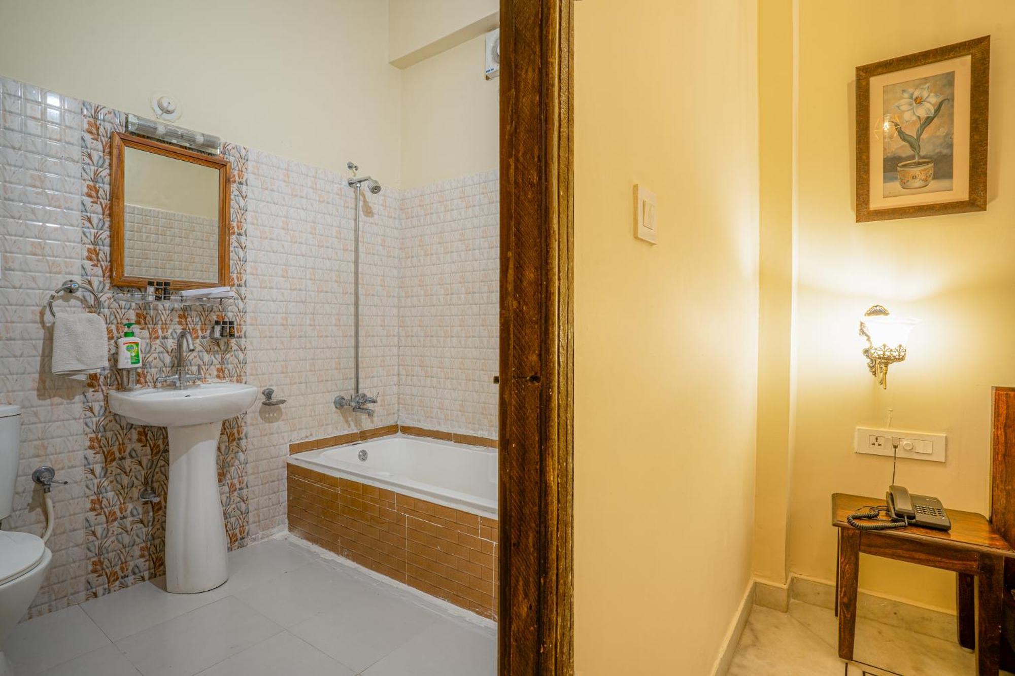 Tripli Hotels Shiv Villas Udaipur Luaran gambar
