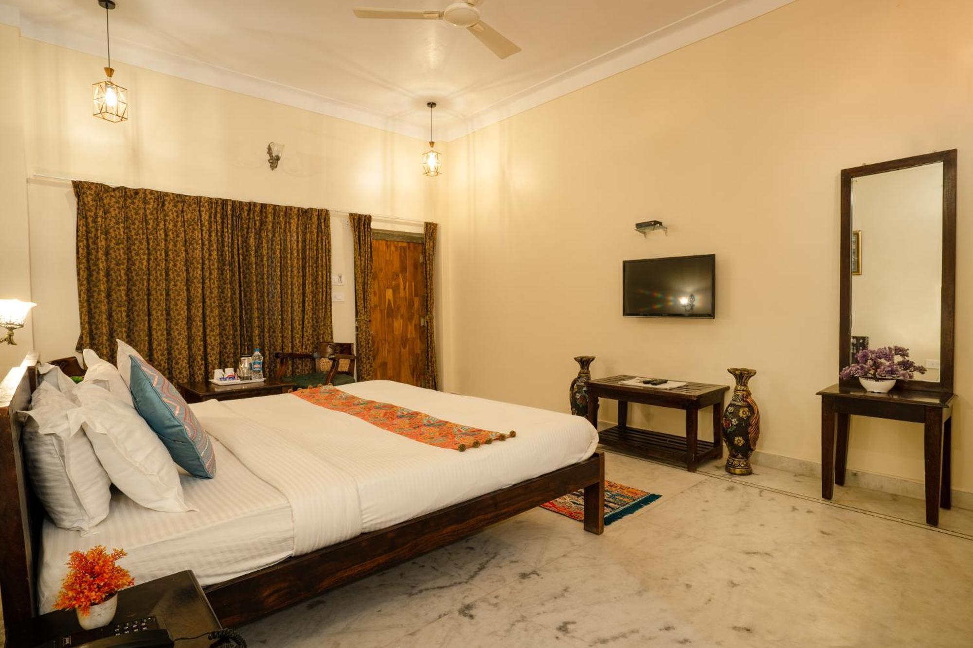 Tripli Hotels Shiv Villas Udaipur Luaran gambar